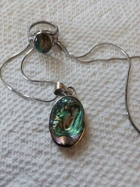 Sterling Silver Iridescent Abalone Pendant Necklace & Ring Set